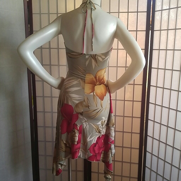 Dress - Picture 5 of 8